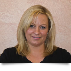 Anja Debertshäuser